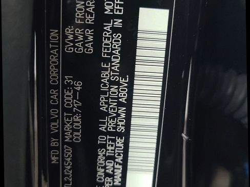 Used 2018 Volvo S60 T5 Dynamic w/ Vision Package image 2