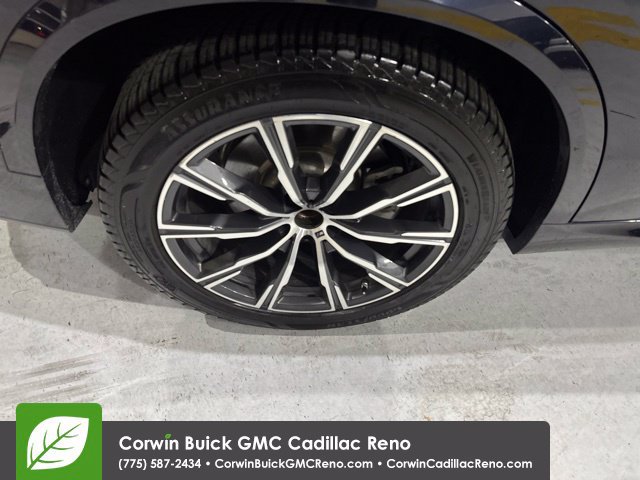 Used 2019 BMW X5 xDrive50i w/ M Sport Package AWD/4WD image 38