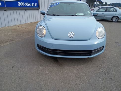 Used 2013 Volkswagen Beetle 2.5 image 2