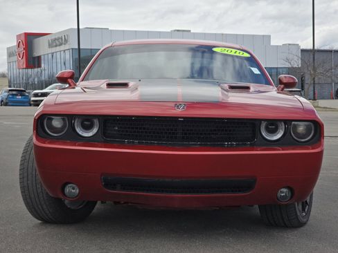 Used 2010 Dodge Challenger R/T image 7