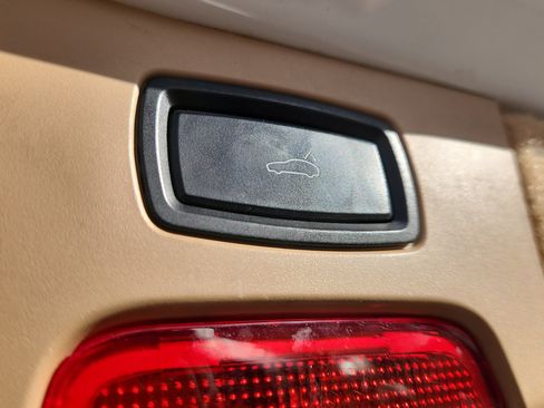 Used 2014 Porsche Cayenne S image 30