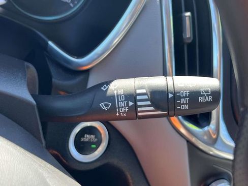 Used 2023 Chevrolet Equinox LS w/ LS Convenience Package image 25