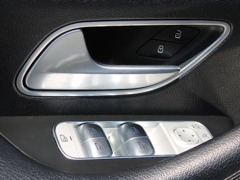 Used 2023 Mercedes-Benz GLE 450 4MATIC w/ AMG Line Exterior image 14