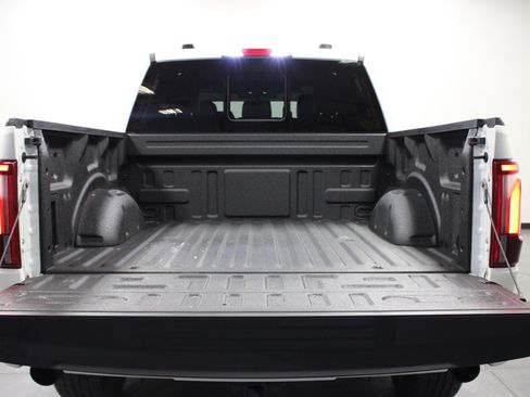 Used 2025 Ford F150 Lariat w/ Equipment Group 502A High AWD/4WD image 14