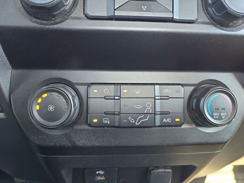 Used 2020 Ford F250 XL w/ Power Equipment Group image 13