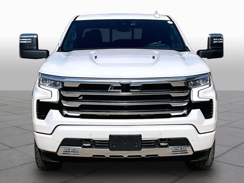 Used 2024 Chevrolet Silverado 1500 High Country w/ Technology Package AWD/4WD image 4