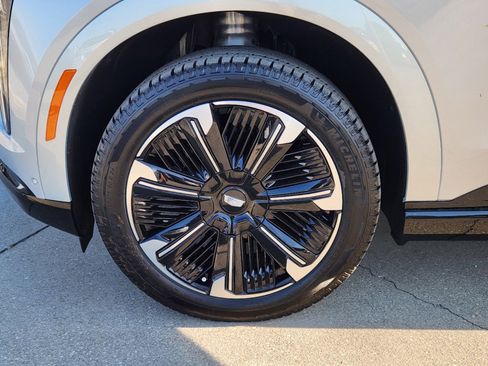 New 2025 Cadillac Escalade IQ Sport 1 w/ Smart Trailering package image 38