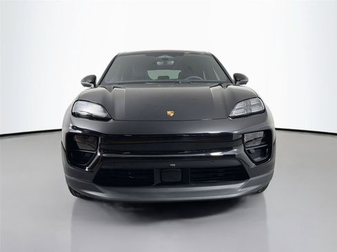 Certified 2026 Porsche Macan Electric RWD image 10