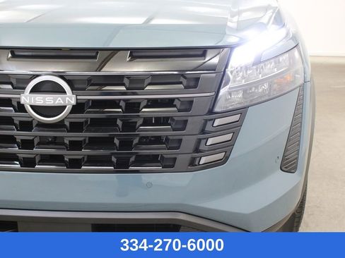 New 2026 Nissan Pathfinder Platinum image 7