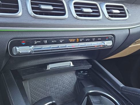 Used 2022 Mercedes-Benz GLS 450 4MATIC image 14