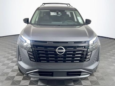New 2026 Nissan Pathfinder Platinum FWD image 3