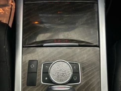 Used 2016 Mercedes-Benz E 400 Sedan image 17