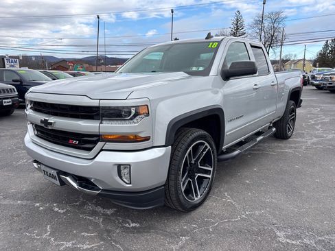 Used 2018 Chevrolet Silverado 1500 LT w/ LPO, Black Pack image 3