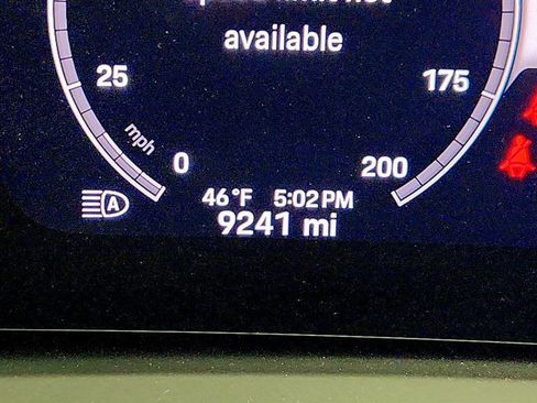 Used 2024 Porsche Panamera RWD image 16