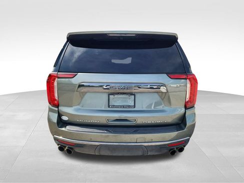 Used 2023 GMC Yukon XL Denali Ultimate AWD/4WD image 8