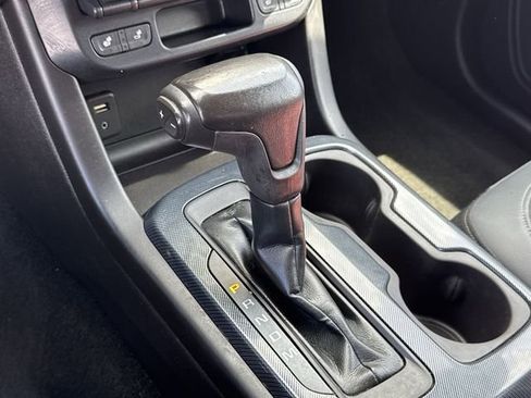 Used 2016 Chevrolet Colorado Z71 AWD/4WD image 13