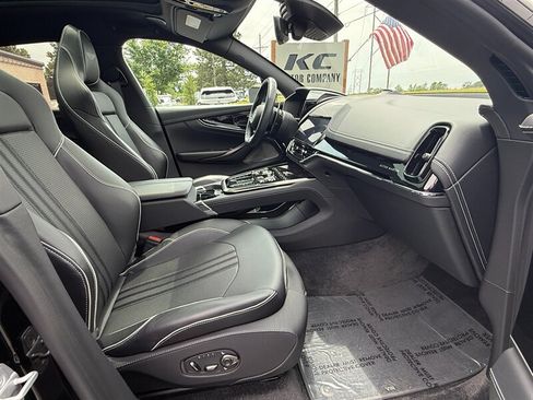 Used 2025 Aston Martin DBX 707 AWD/4WD image 13