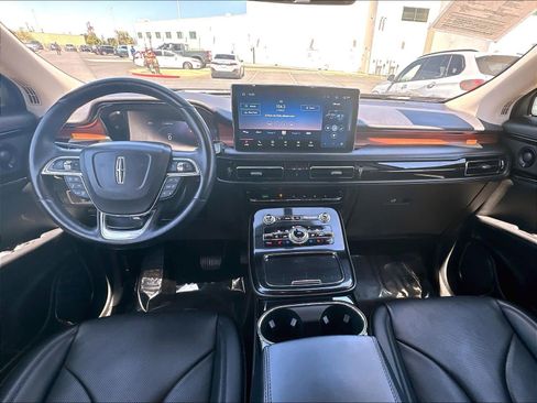 Used 2021 Lincoln Nautilus Reserve w/ Equipment Group 201A AWD/4WD image 10
