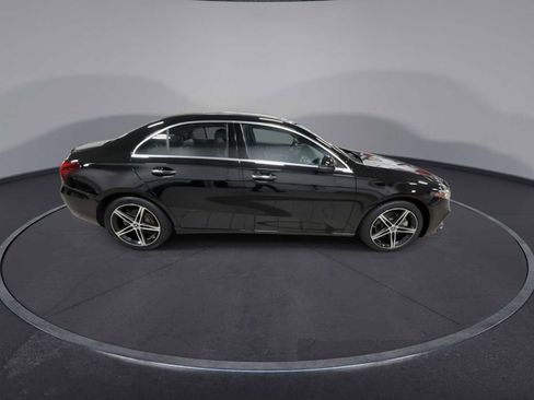 Used 2022 Mercedes-Benz A 220 A 220 image 9