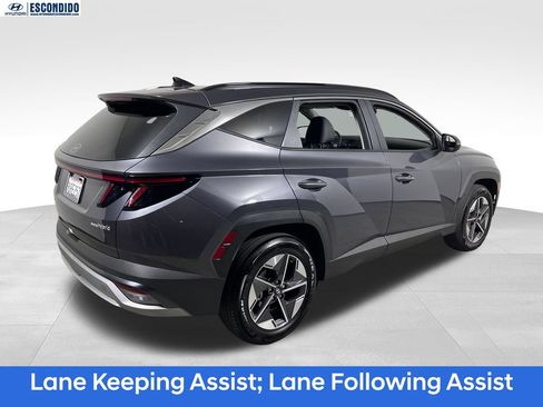 Certified 2025 Hyundai Tucson SEL AWD/4WD image 5