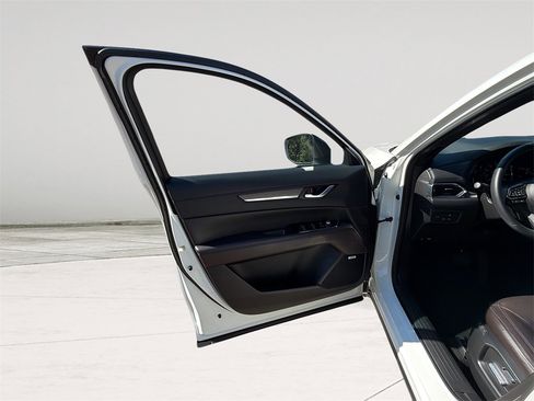 Used 2023 MAZDA CX-5 Signature image 13