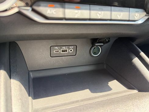 Used 2025 Nissan Altima 2.5 SV FWD image 18