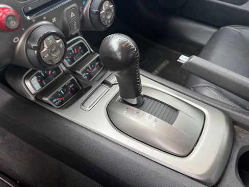 Used 2011 Chevrolet Camaro LT RWD image 17