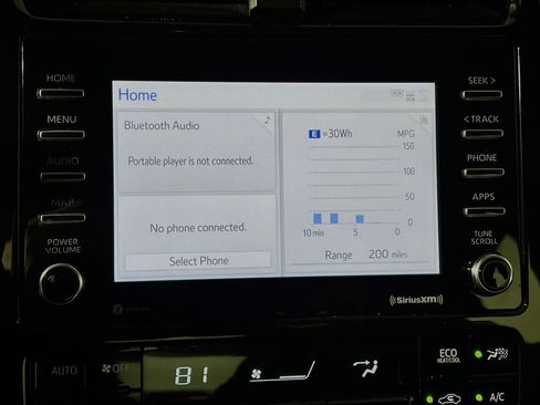 Used 2022 Toyota Prius LE image 26