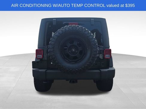 Used 2015 Jeep Wrangler Unlimited Rubicon w/ Dual Top Group AWD/4WD image 8
