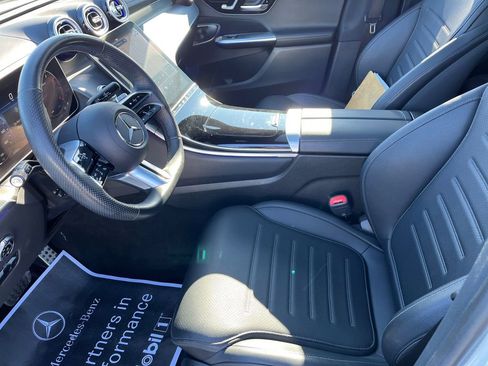 Certified 2023 Mercedes-Benz GLC 300 4MATIC image 9