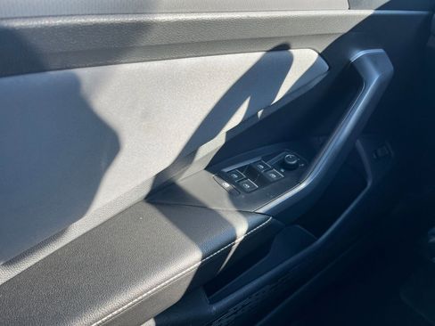 Used 2025 Volkswagen Jetta SE image 20