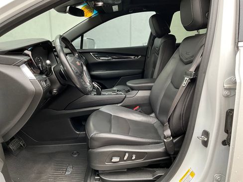 Used 2020 Cadillac XT5 Premium Luxury w/ LPO, Floor Liner Package image 9