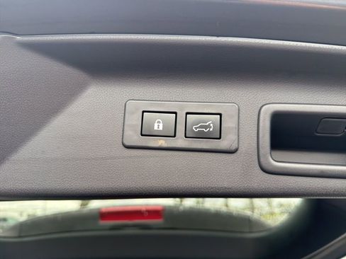 Certified 2025 Subaru Forester Limited image 22