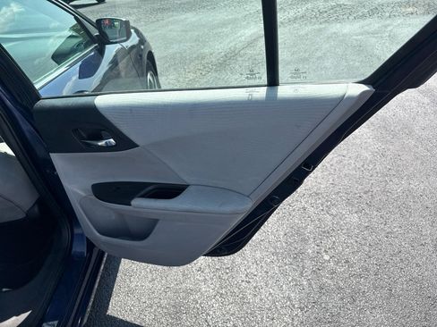Used 2016 Honda Accord LX image 10