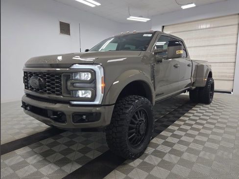 Used 2026 Ford F450 Lariat image 2