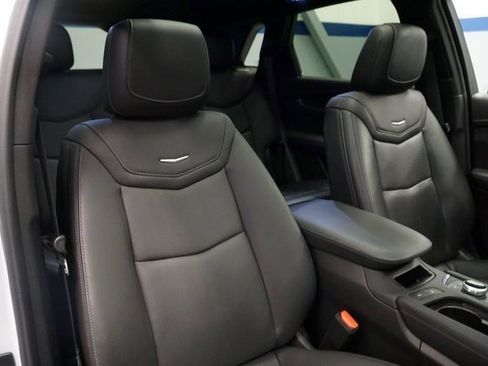 Certified 2022 Cadillac XT5 Premium Luxury image 15