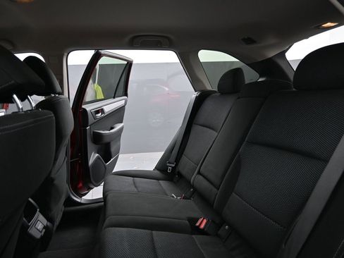 Used 2018 Subaru Outback 2.5i Premium image 17