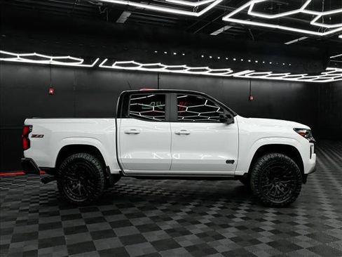 New 2026 Chevrolet Colorado Z71 w/ Technology Package AWD/4WD image 1
