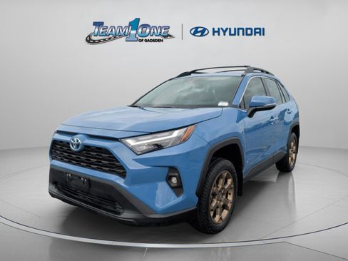 Used 2023 Toyota RAV4 AWD Hybrid image 5