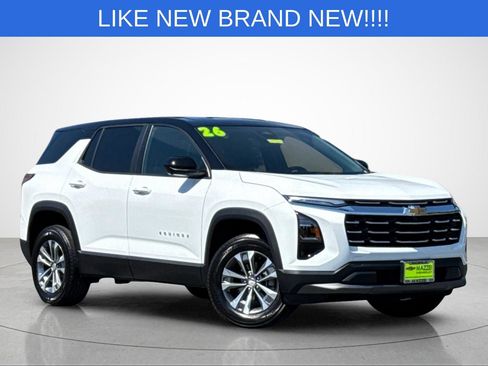 Used 2026 Chevrolet Equinox LT w/ Safety and Technology Package FWD image 2