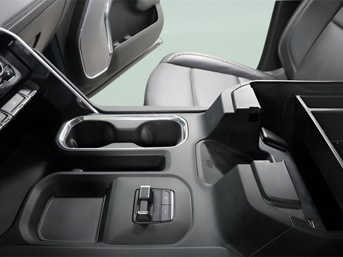 Used 2024 GMC Sierra 2500 Denali w/ Technology Package image 20