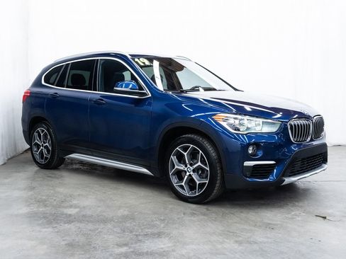 Used 2019 BMW X1 xDrive28i w/ Convenience Package image 1