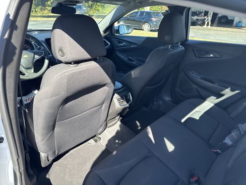 Used 2024 Chevrolet Malibu LT image 25