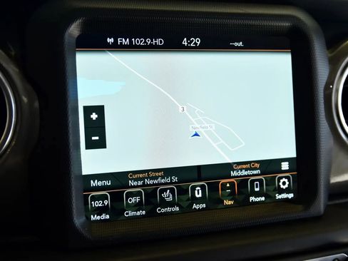 Used 2023 Jeep Wrangler Unlimited Sahara w/ Cold Weather Group AWD/4WD image 15