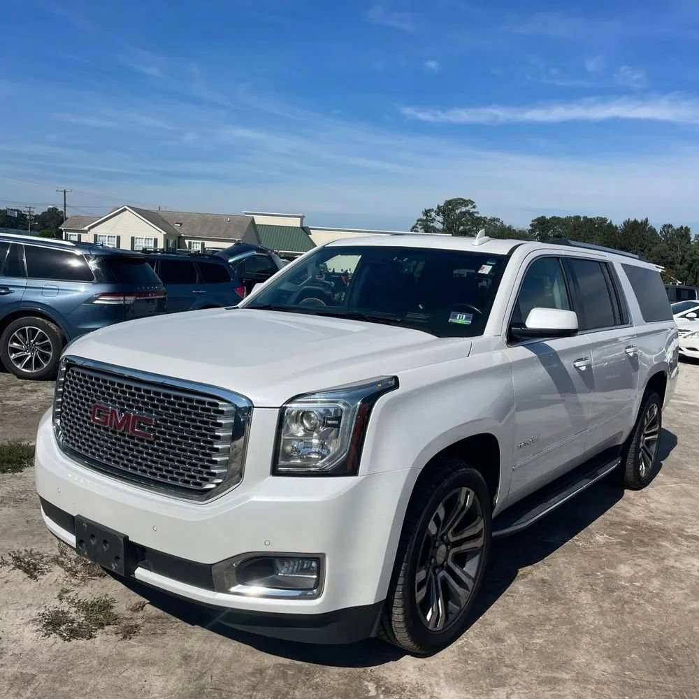 Used 2017 GMC Yukon XL Denali w/ Open Road Package AWD/4WD image 1