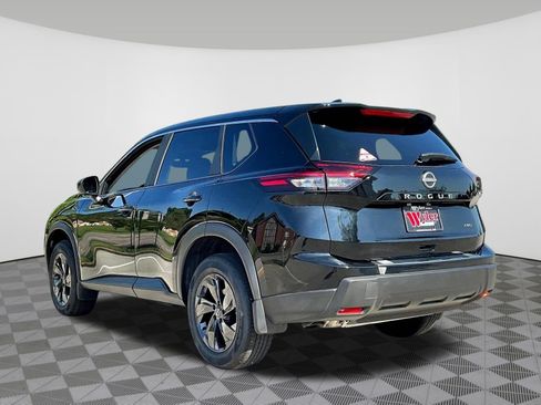 Used 2026 Nissan Rogue SV w/ Cold Weather Package AWD/4WD image 4