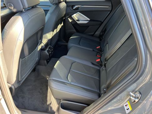 New 2025 Audi Q3 2.0T Premium image 14