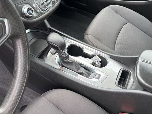 Used 2023 Chevrolet Malibu LT FWD image 14