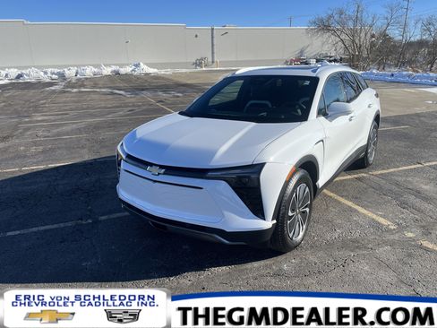 Used 2025 Chevrolet Blazer EV LT image 1