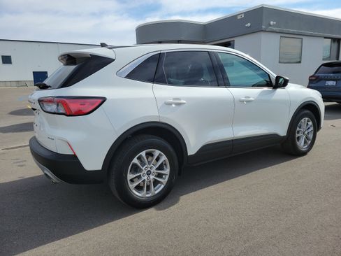 Certified 2022 Ford Escape SE w/ Convenience Package image 4